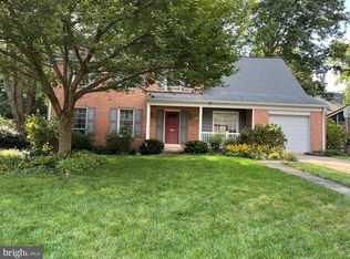 11304 Farmland Dr, Rockville, MD 20852