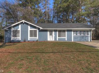 3004 Woodfield Dr, Rex, GA 30273