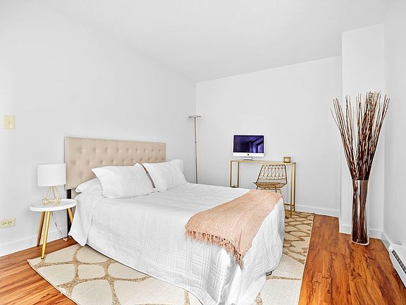 3rd image of 1601 3rd Ave APT 3K