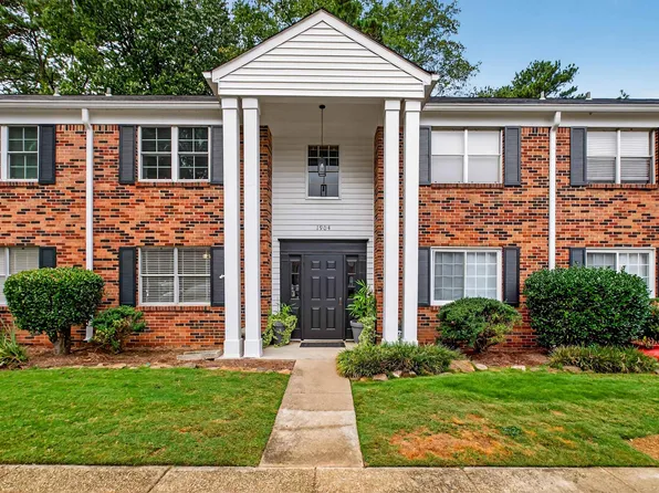1904 Shades Cliff Ter APT A, Vestavia Hills, AL 35216