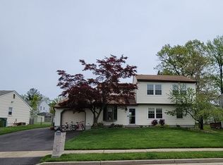 32 Netherwood Cir, Edison, NJ 08820