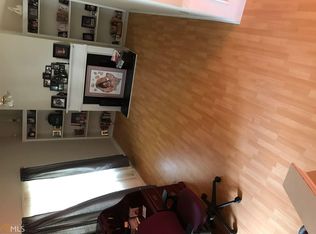 5749 Chisolm Trl, College Park, GA