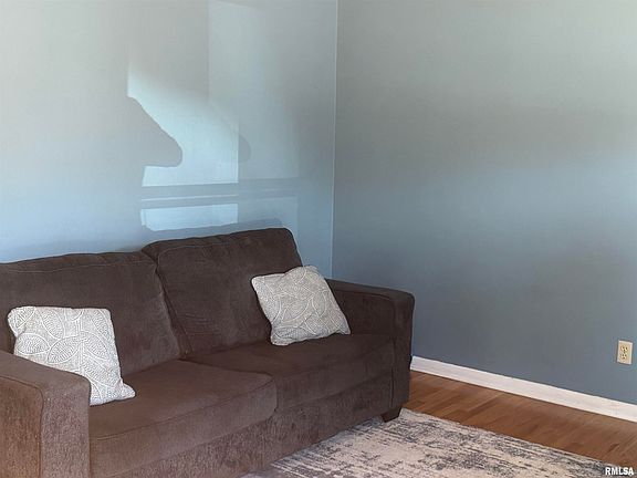 5th image of 3518 Sheffield Rd