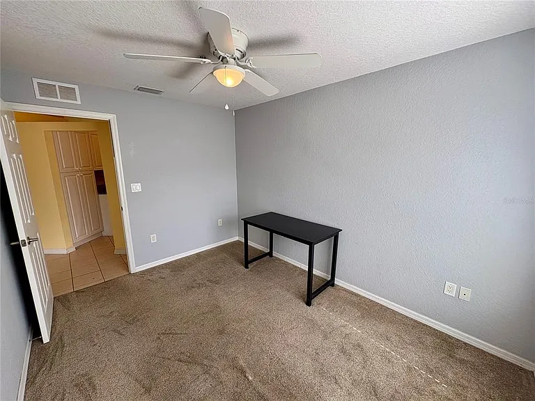 6421 Bay Cedar Ln — Photo 16