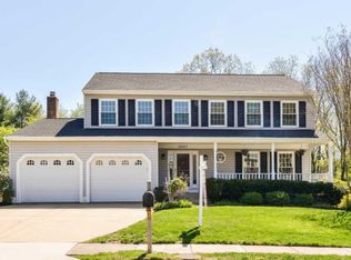 12807 Framingham Ct, Herndon, VA 20171