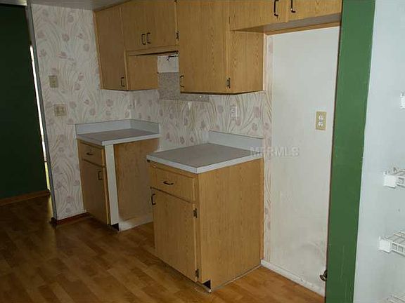 4th image of 2385 Orangepointe Ave
