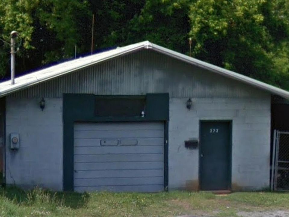 1st image of 222 Emmett St