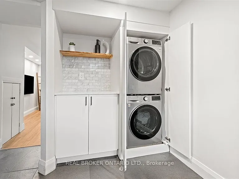 2061 Featherston Dr #2 — Photo 7