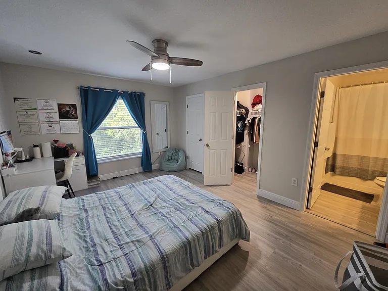 2nd room with in-suite bath