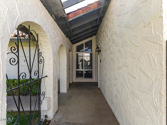 3rd image of 5776 N SCOTTSDALE Road