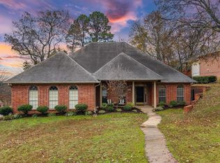 13800 Saint Michael Dr, Little Rock, AR 72211