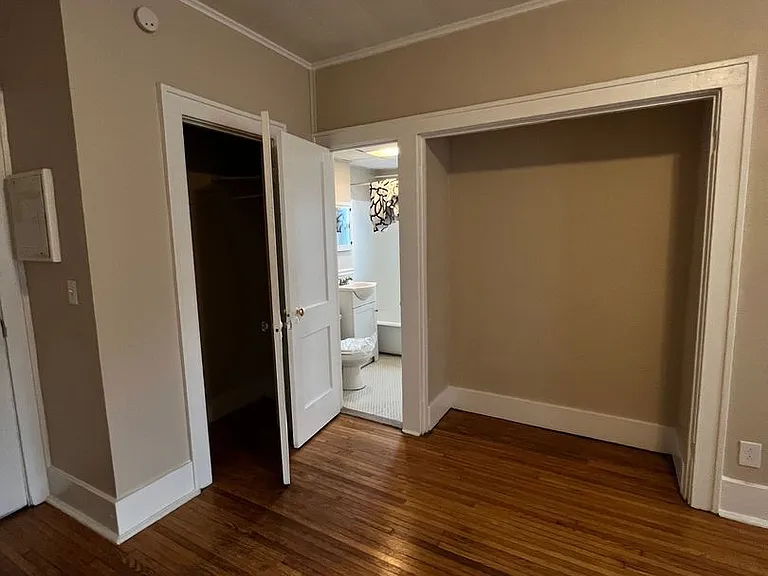 49 Troup St — Photo 42