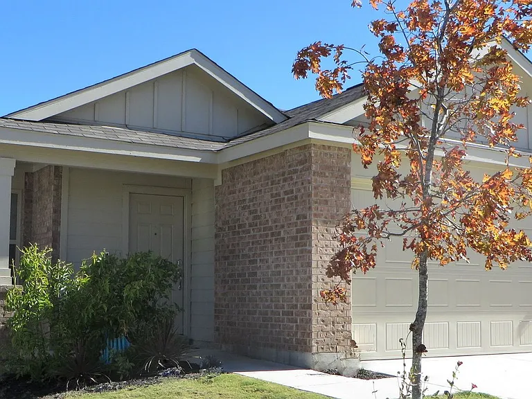400 Major Lee Ln — Photo 2