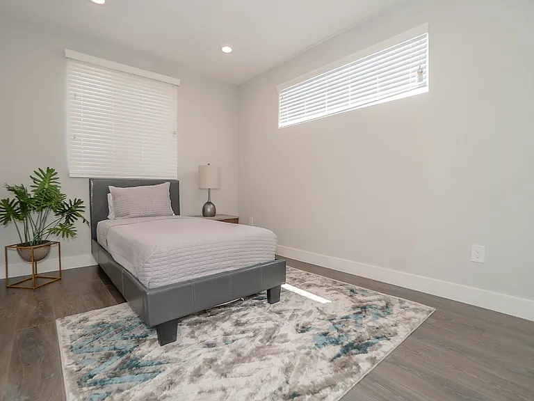 2631 S La Salle Ave #2631 — Photo 20