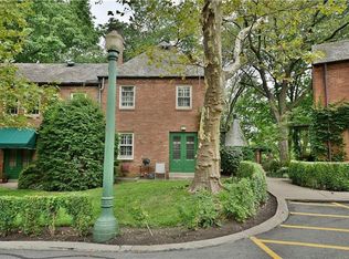 452 Sulgrave Rd, Pittsburgh, PA 15211