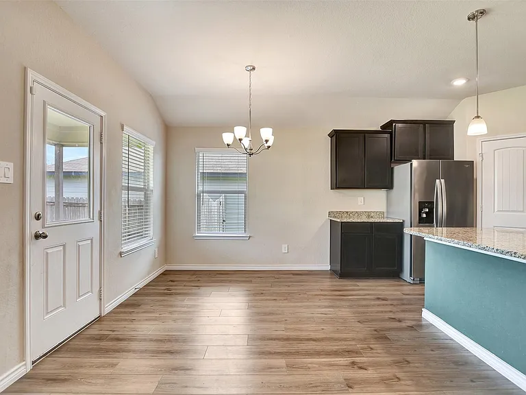 1006 Fannin St — Photo 8