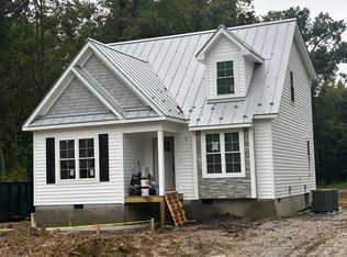 12167 James River Dr N, Hopewell, VA 23860