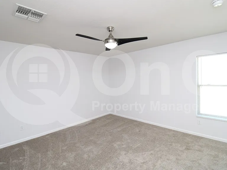 286 E Bobcat Pl — Photo 8
