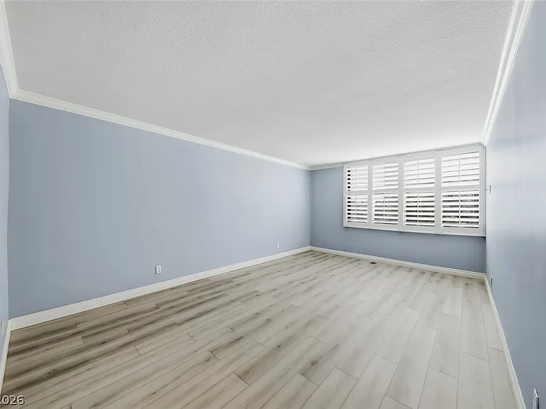 205 E Harmon Ave #405 — Photo 15