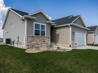 1950 Bowstring Dr, Marion, IA 52302
