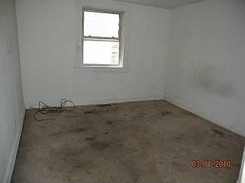 4th image of 1018 Dale Ave SE