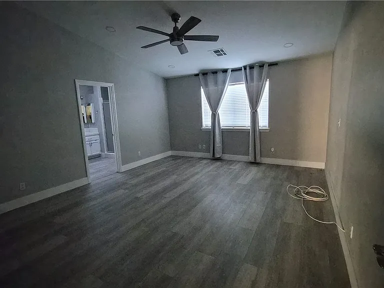 5271 Deanna St — Photo 21