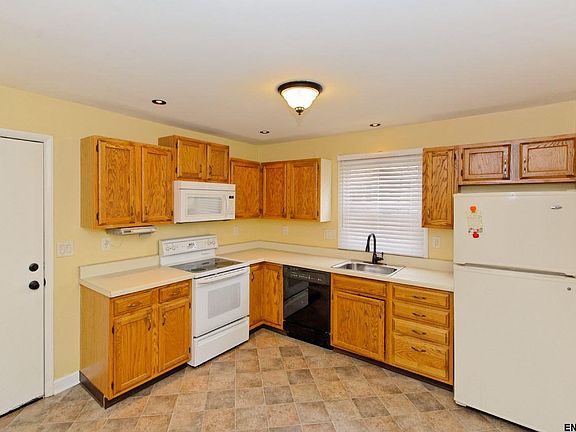 5th image of 35B Greensboro Blvd