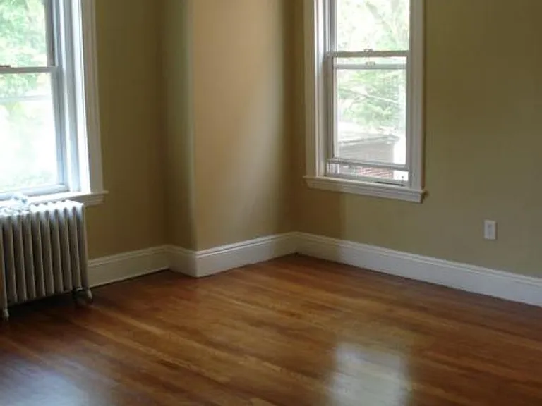 194 Saint Paul St #3 — Photo 5
