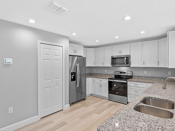 5th image of 2930 Alatka Ln #A