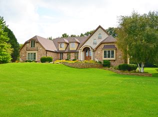 48 N Liberty Dr, South Barrington, IL 60010