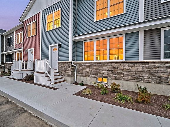 2nd image of 10 Simmonds Blvd #10