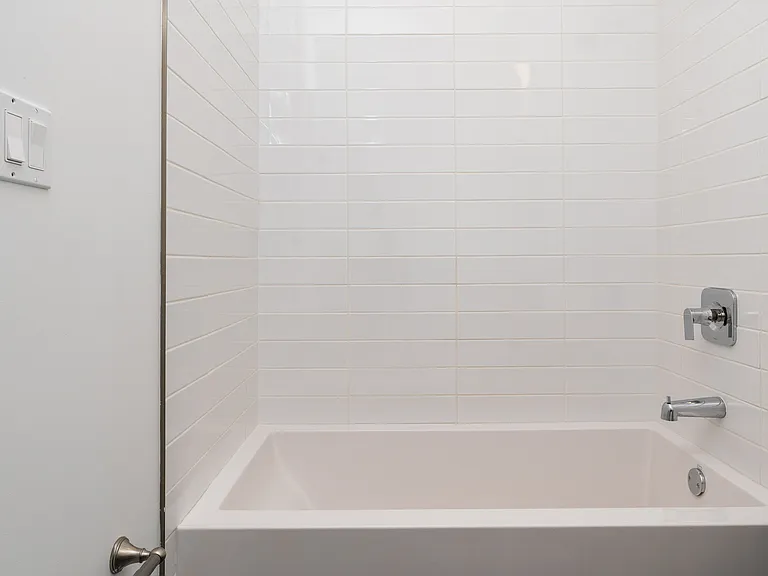 4608 S Indiana Ave #2 — Photo 14