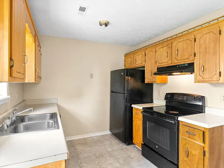 2080 Carneal Ln — Photo 12
