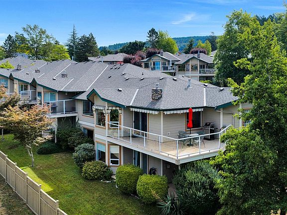 2nd image of 6000 Saint Anns Dr #18