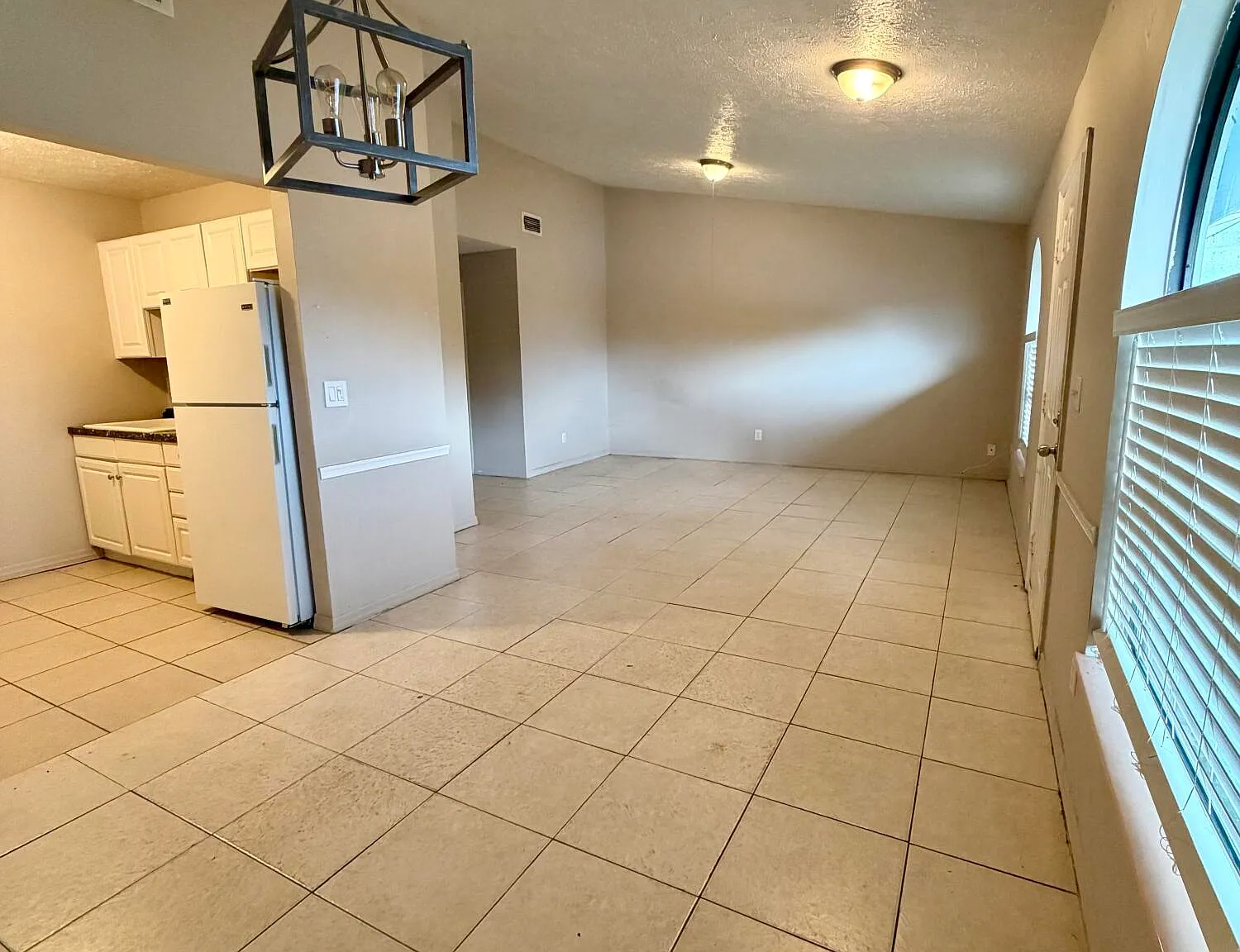 2 bed, 3.0 bath, 888 sqft, $1,850 — Photo 3