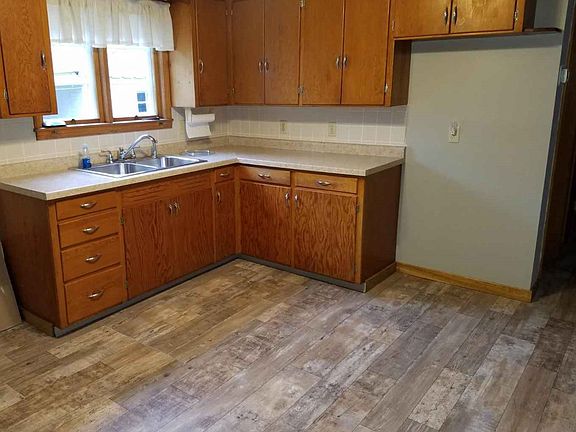 Kitchen-new flooring