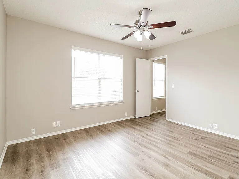 3317 Bentgate Ct — Photo 9