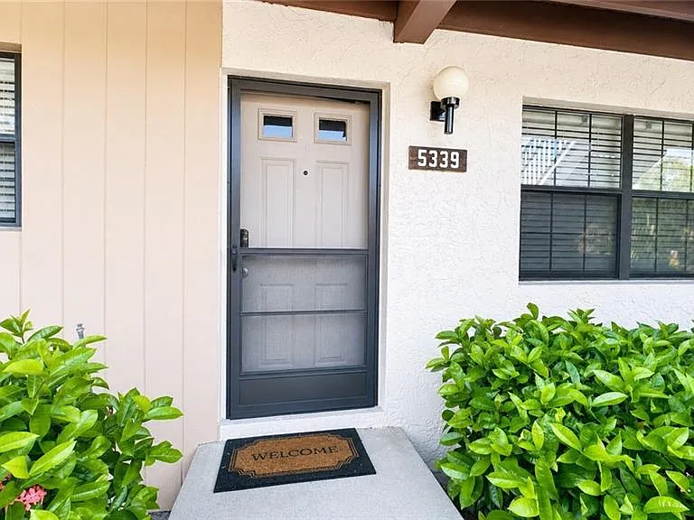 Treetops Dr — Photo 20