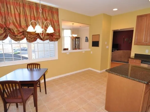 507 Kensington Ln, Livingston, NJ 07039