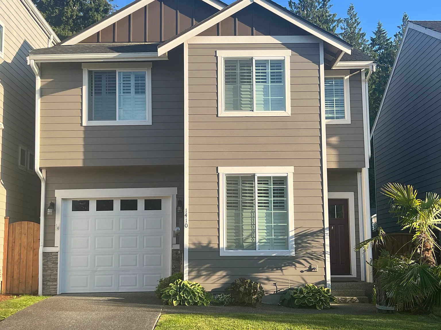 4 bed, 2.5 bath, 1680 sqft, $1,200 — Photo 1