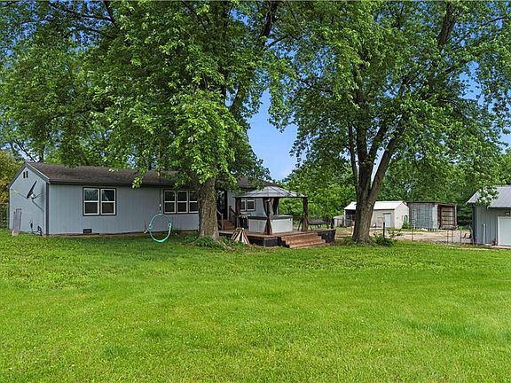 3rd image of 17913 258th St
