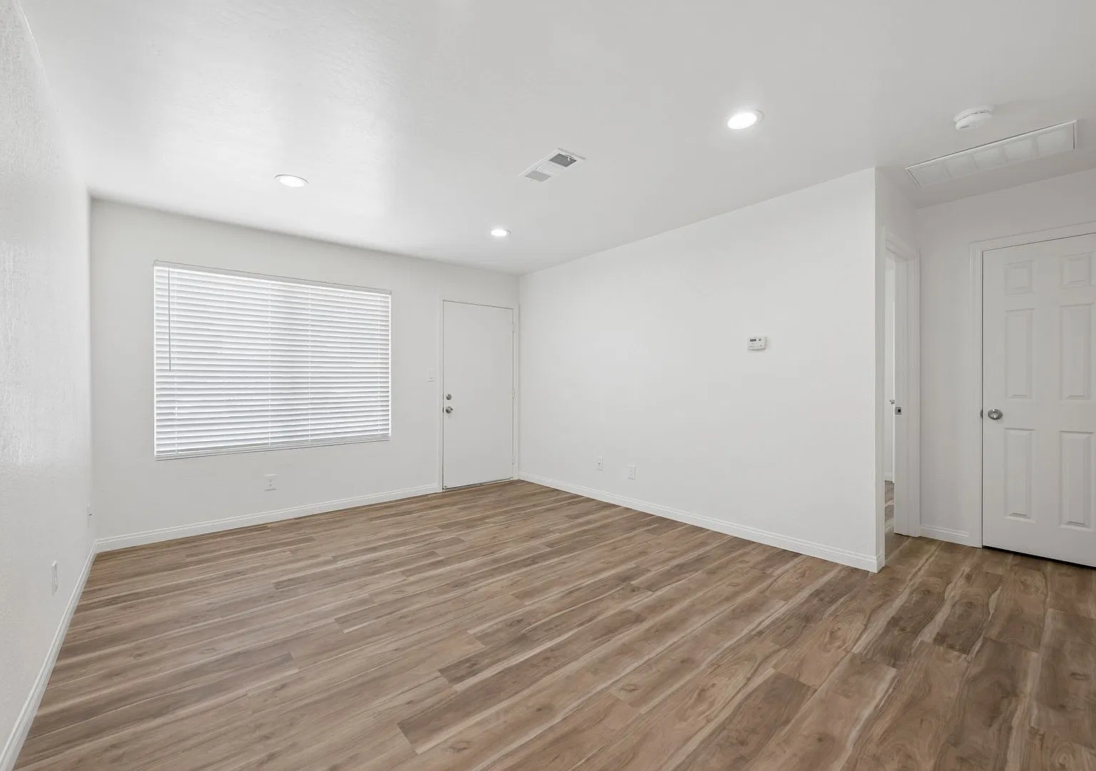 Sierra Apartment Homes — Photo 4