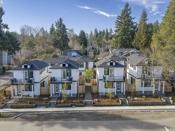 808 3rd St, Lake Oswego, OR 97034