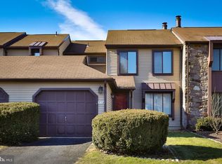 712 Trowbridge Dr, Southampton, PA