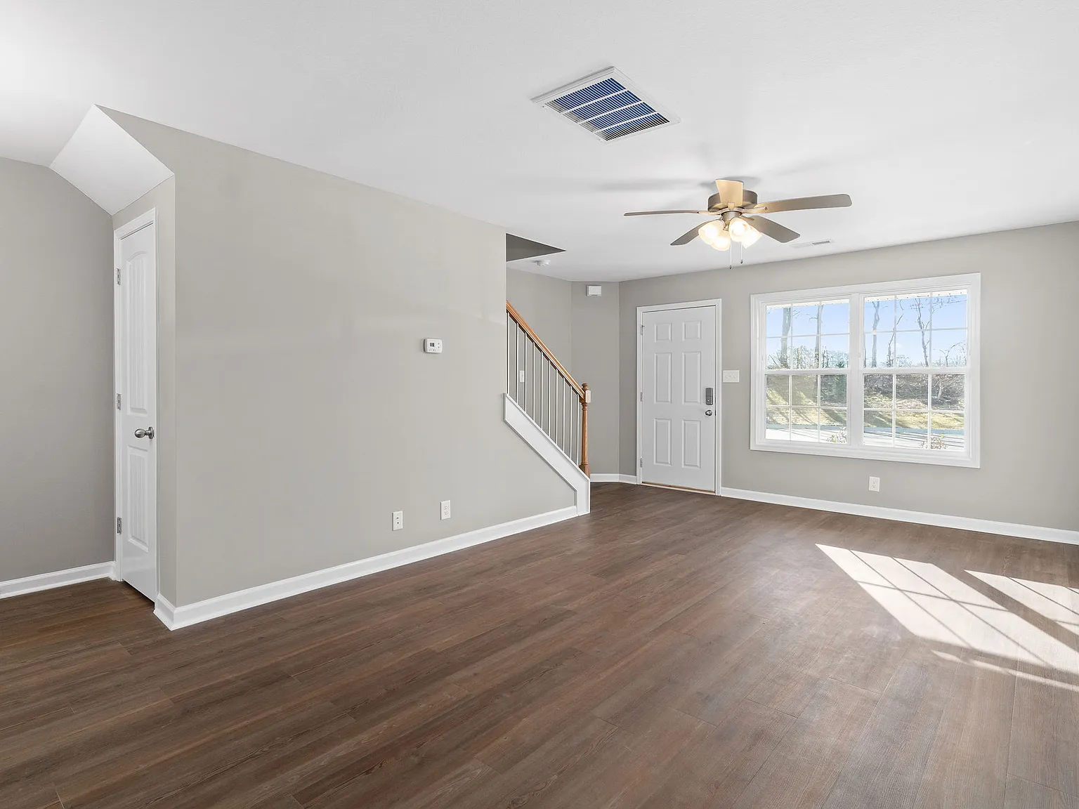 2 bed, 1216 sqft, $1,200 — Photo 4