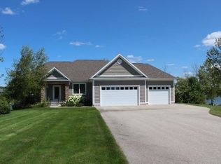 1358 Rivers Ridge Ct, Cheboygan, MI 49721
