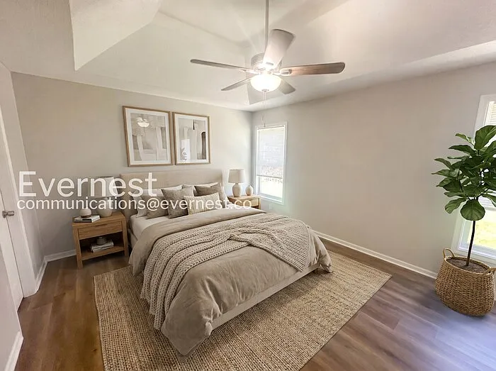 1902 Brent Ln — Photo 6