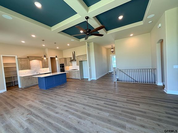 5th image of 4404 Chennault St