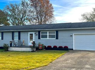 30 Hickory St, Davisville, WV 26142