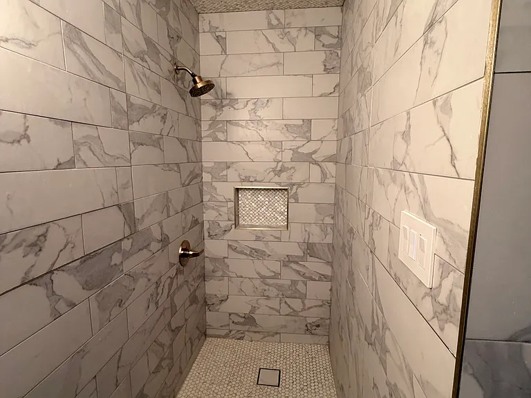 1403 Munger St — Photo 5